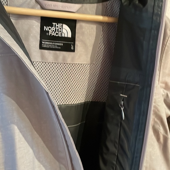 NWOT The North Face TeraLinda Belted Trench Coat, Rain Jacket. Grey Size L - Picture 12 of 12